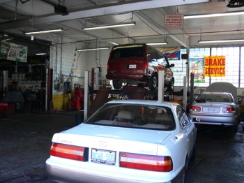 Bentos Auto Service Centre - 2000 Dundas Street West, Toronto